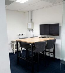 Hsbc Building (D1), Office #521037091